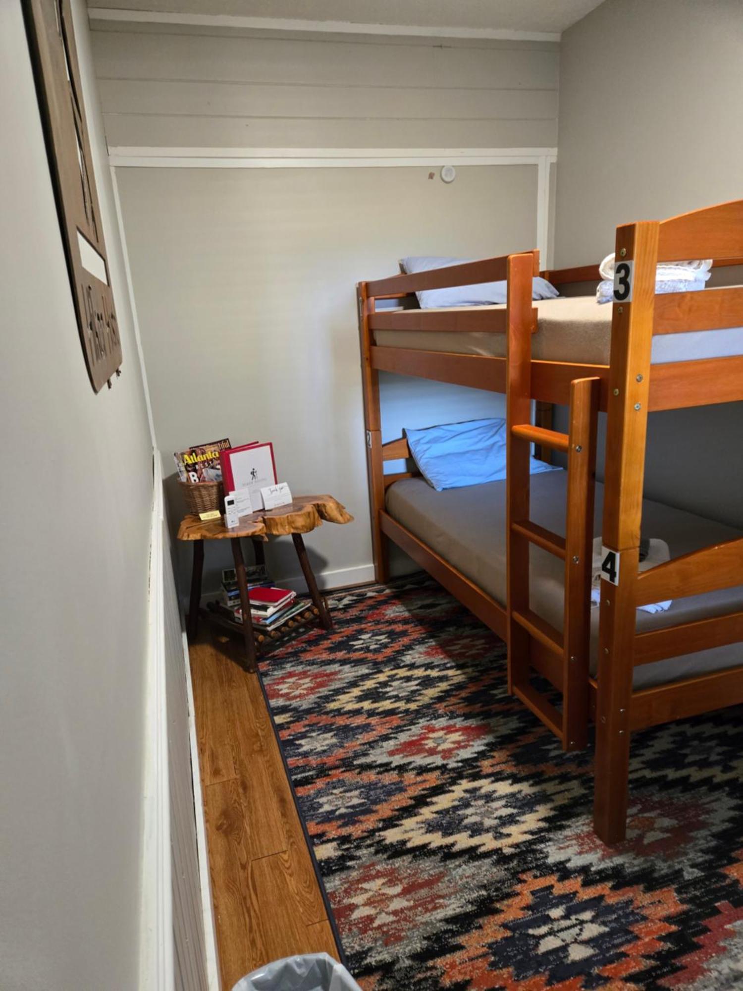 Barefoot Hills Hotel Dahlonega Luaran gambar